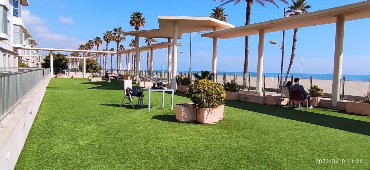Sunny&Beach In Valencia Luaran gambar