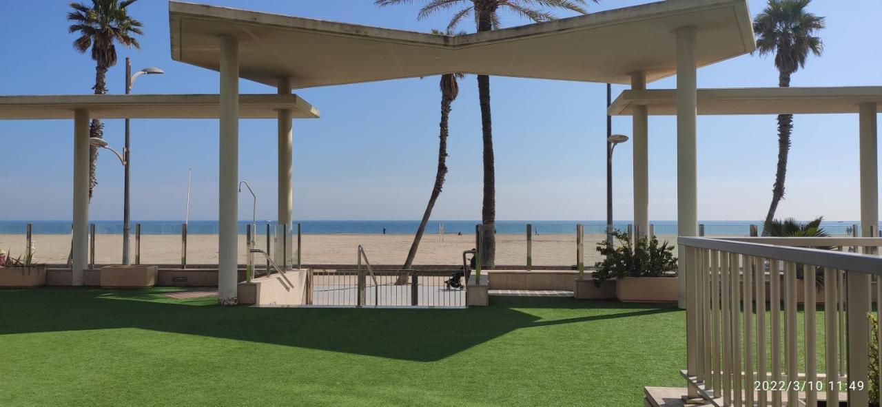 Sunny&Beach In Valencia Luaran gambar